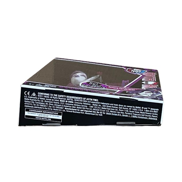 Monster High Dot Dead Gorgeous Spectra Vondergeist Doll 2011 Mattel X4531 - NIB - Picture 4 of 4